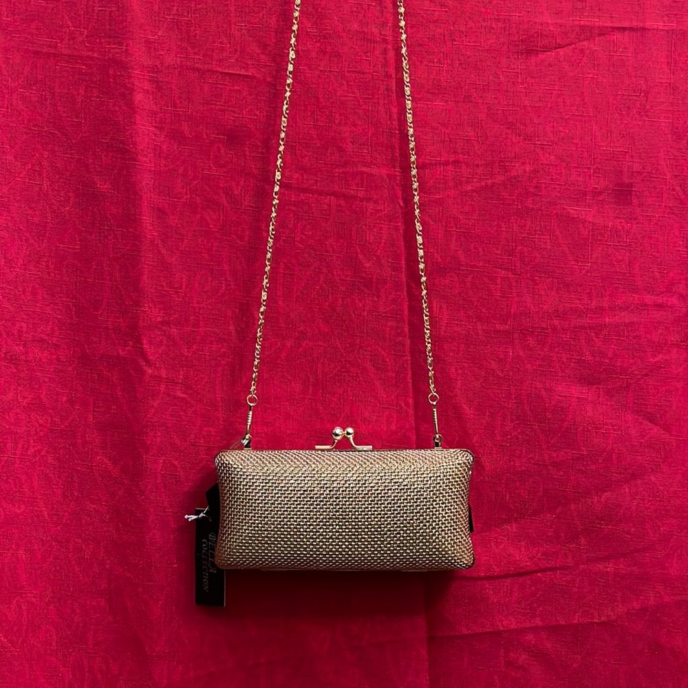 Women’s Gorgeous Gold Purse with white sparkle Tiny Stones Embedded. NWOT - Picture 1 of 14